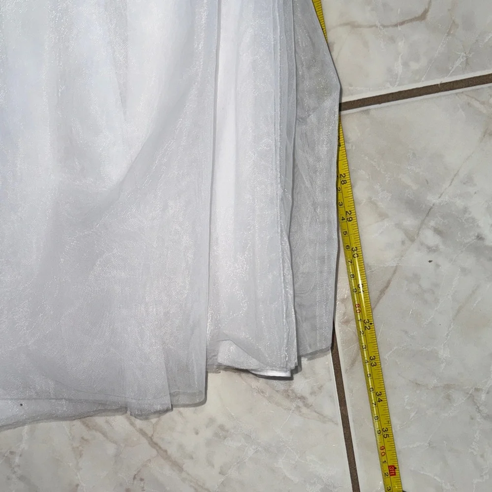 EUC- 1  Flower Girl Dresses- Elegant White Floral Kids Dress - Picture 7 of 8